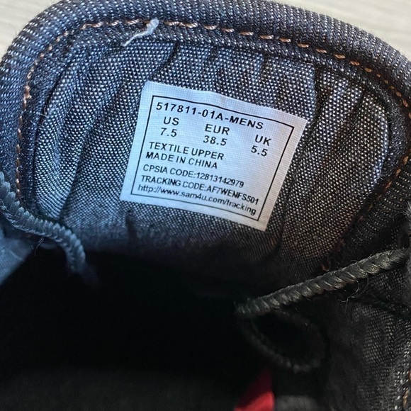 Mens Levi’s dark denim canvas leather patch slip on sneakers red tab size 7.5 - Picture 11 of 11